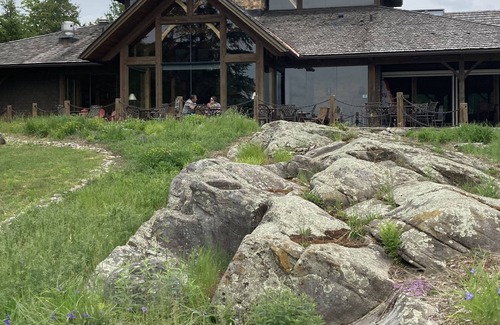 McKellar Ski Chalet | Parry sound beachfront cottage on lake Manitou