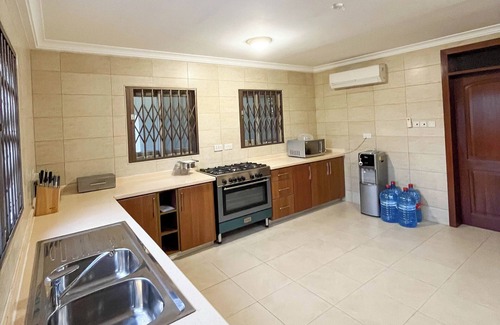 Accra House | Parry Suite
