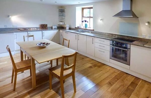 Lancaster Cottage | PARSLEY COTTAGE, pet friendly, with open fire in Lancaster