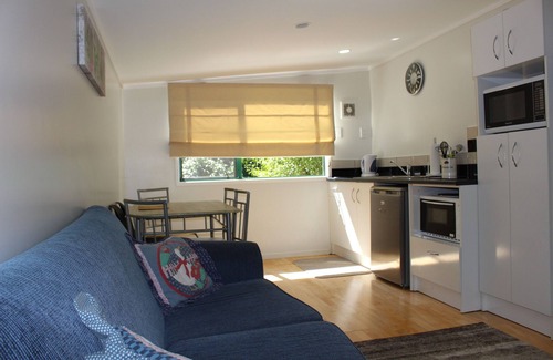 Coromandel Cottage | Parsloe's Cottage ~ Coromandel Town