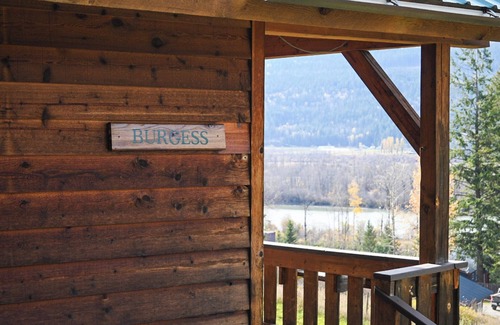 Parson Cabin | Parson Cabins #2 - Burgess