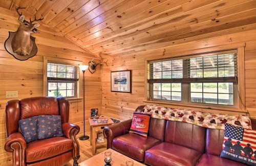 St George House | Parsons Cabin with Fire Pit and River Access!