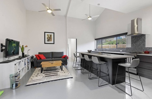 Dargo House | Parsons Flat River Barn - Enjoy a world of adventure or unwind on the porch