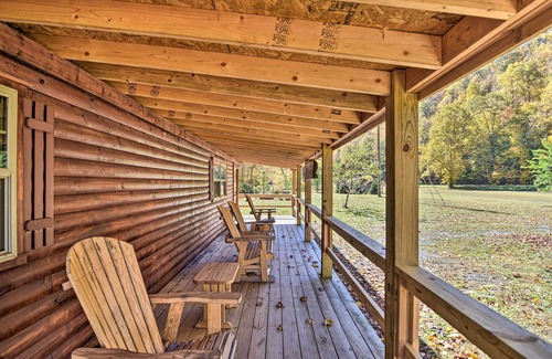 St George Cottage | Parsons Semper Fi Cabin w/Fire Pit!