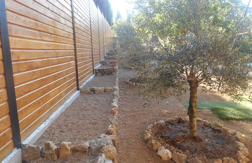 Lorgues Apartment | part of villa on the ground floor next to a vineyard