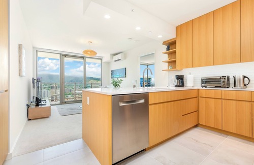 Ala Moana Condo | Partial Ocean-City Luxury Retreat at Sky Ala Moana w/Great Amenities