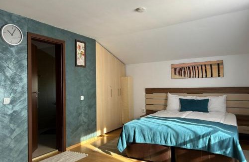 Tunari House | Party House