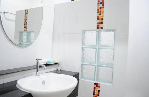Nai Mueang Hotel | Paru Ville - Service Apartment