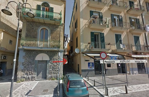Pozzuoli Apartment | Parva Domus: Domus Magnus