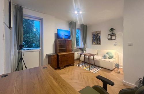 Saska Kepa Apartment | Paryska Apartament