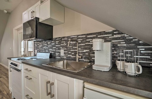 Tri-Cities Condo | Pasco Condo w/Columbia River Views + Hot Tub