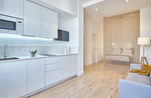 Villaverde Apartment | Paseo Suites Hotel