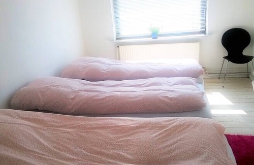 Kolind Bed & Breakfast | Pasescia Bed and Breakfast