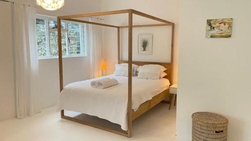 Sandbaai House | Pashasha Beach House and Hot Tub