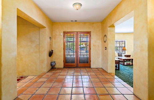 San Miguel House | Paso Robles Wine Country-Silver Owl Vineyard with Private Pool
