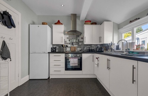 Birchington House | Pass the Keys | Little Haven, A stunning Bungalow in Minnis Bay