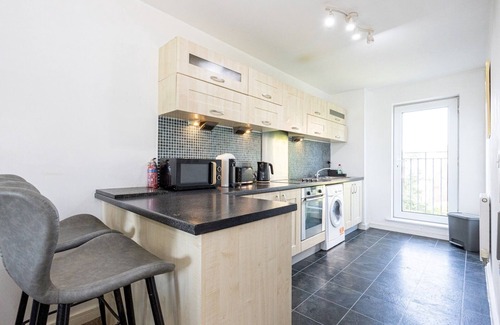 Clayton Apartment | Pass the Keys | Balcony Apartment by Etihad & Co-op Live Arena