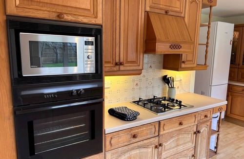 Beaconsfield House | Pass the Keys | Beaconsfield Peaceful Bungalow