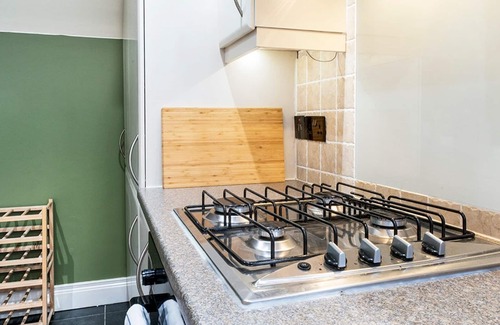 Belfast Apartment | Pass the Keys | Beautiful 2BR Titanic View Loft in Central Belfast