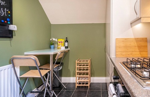 Belfast Apartment | Pass the Keys | Beautiful 2BR Titanic View Loft in Central Belfast