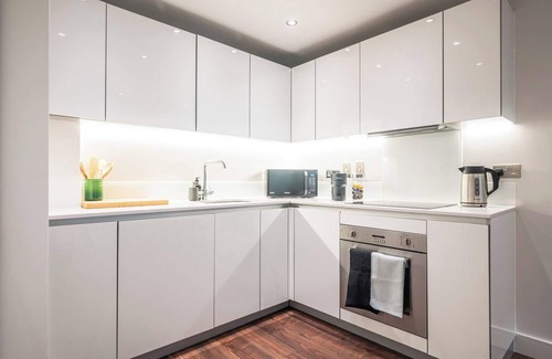 Peckham Apartment | Pass the Keys | Boutique Peckham Flat 12 mins to London Bridge