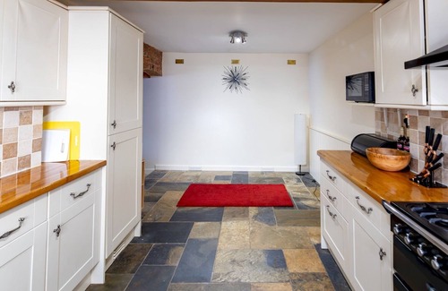 Cross House | Pass the Keys | Breathtaking 18th Century House