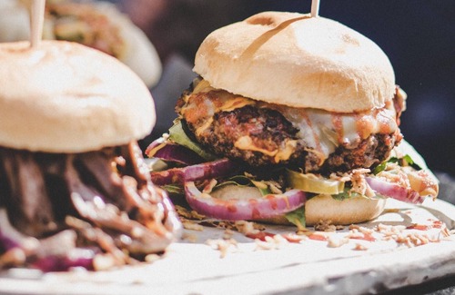 Cambridge House | Pass the Keys | Bright and Airy Garden Studio inc. Free Parking