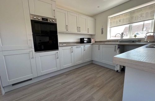 Lydd-on-Sea House | Pass the Keys | By the Beach Brand New Holiday home