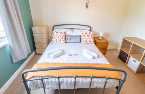 Bramcote House | Pass the Keys Central 2 bedroom home in Beeston