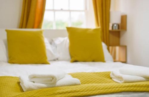 Aberaeron Apartment | Pass the Keys Central Aberaeron- Cosy 2 bed flat Sleeping 4