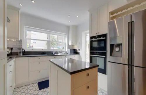 Cambridge City Centre House | Pass the Keys Centrally located modern and spacious 3 Bed terrace