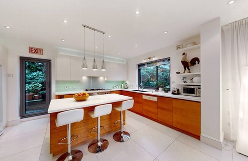 Golders Green House | Pass the Keys | Charming house in Golders Green