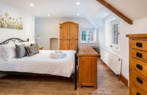 South Leigh House | Pass the Keys Charming Pet-Friendly Family Cottage in Eynsham