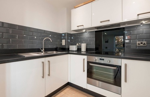 Whittington Apartment | Pass the Keys | Cosy 2-Bed 2-Bath- 2 Mins to Tube, Near London Museum