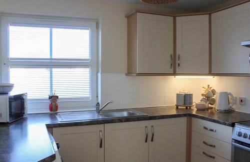 Carmarthen House | Pass the Keys | Cosy home close to Carmarthen