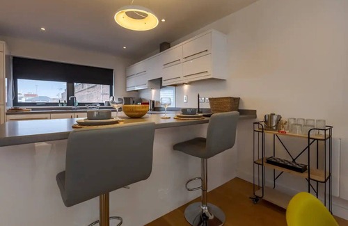 Birmingham City Centre Ski Chalet | Pass the Keys | Executive Penthouse | 2 Bed | Jewellery Quarter!