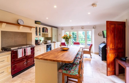Whichford House | Pass the Keys | Spacious Country Retreat | Stunning Cotswold Views