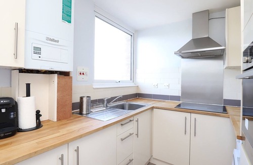 Headington House | Pass the Keys | Headington 4BR Home Parking and Garden Oxford