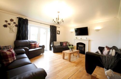 Pentraeth House | Pass the Keys Home With Hot Tub Close to Beach