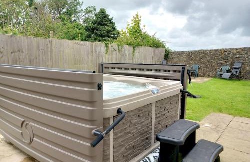 Pentraeth House | Pass the Keys Home With Hot Tub Close to Beach