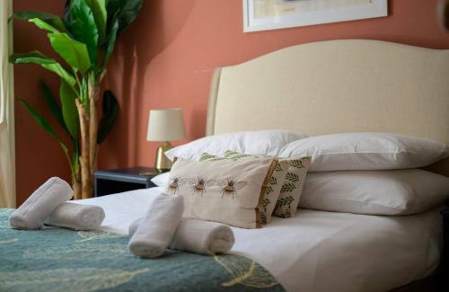 Bonnington Apartment | Pass the Keys Homely Central 2 bedroom
