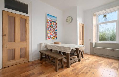 Bonnington Apartment | Pass the Keys Homely Central 2 bedroom
