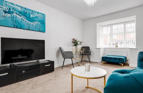 Kirkby House | Pass the Keys Modern and Cozy Kirkby Retreat Parking Sleeps 5