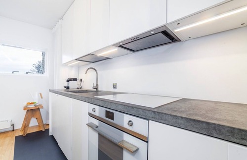 Herne Hill House | Pass the Keys | Modern Chic Home in London