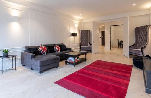 Shrewsbury Apartment | Pass the Keys Modern, luxury living in this historic building
