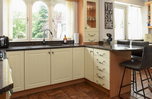 Wickham House | Pass the Keys | New Beautiful Meon Valley Family Home Sleeps6