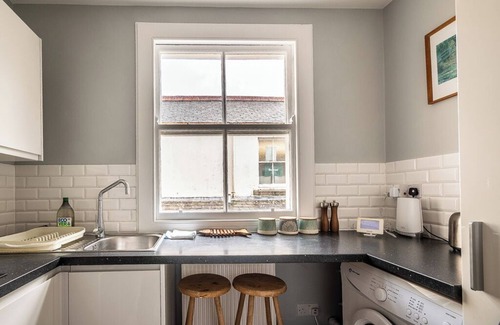 Birmingham City Centre Apartment | Pass the Keys | New Modern, Central Jewellery Quarter Apartment