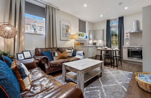 York House | Pass the Keys No. 5 - Chestnut Cottage