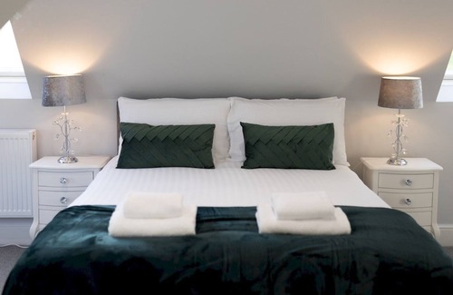 Manordeilo Other | Pass the Keys | North Lodge