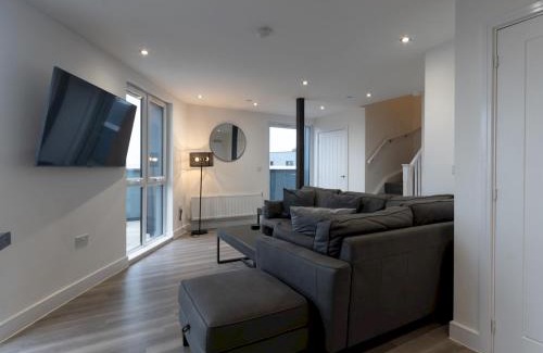 Great Baddow Apartment | Pass the Keys Penthouse apartment Stunning Views